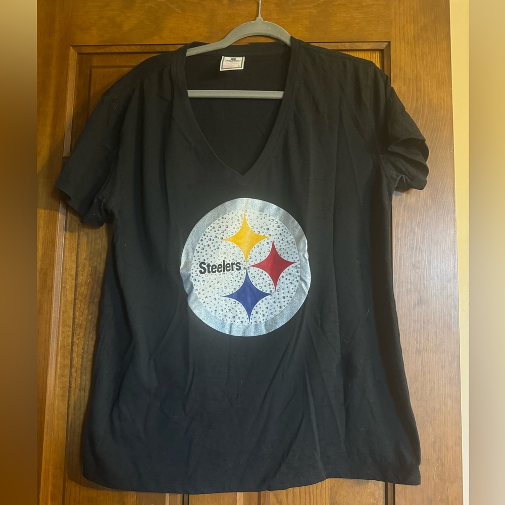 Victoria’s Secret PINK Pittsburgh steeler shirt